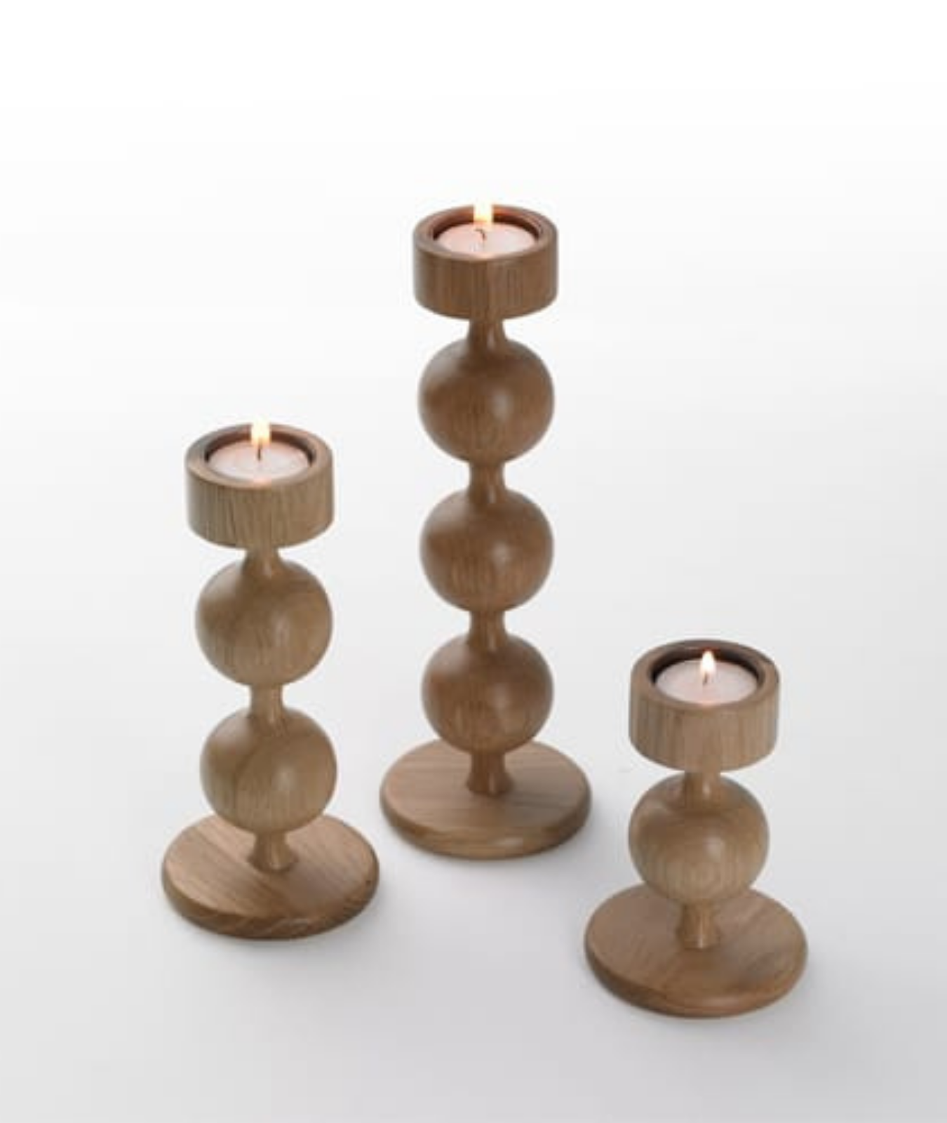 Mercana Candelero Wooden Round Candlestick Holder - Lamp & Glow